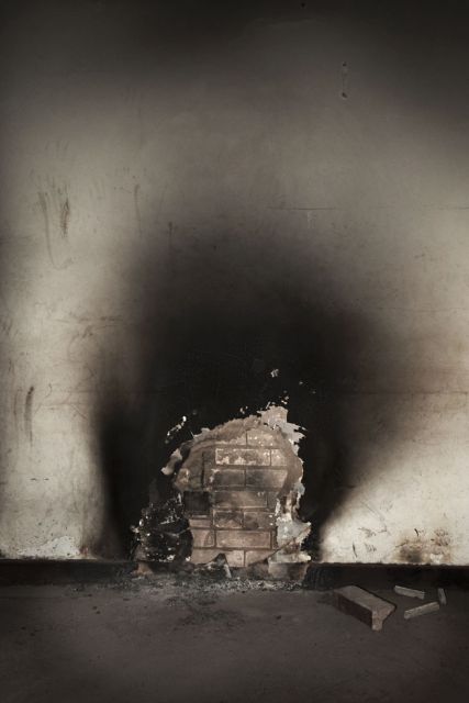 Archival digital print on Hahnemuhle Photo Rag<br>
40.67 x 60.9 cm<br>
Edition: 5 + 2 AP Series: A City Refracted