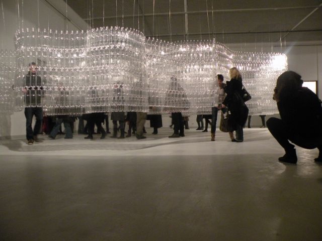 Plastic water bottles, wire<br>
Dimensions variable