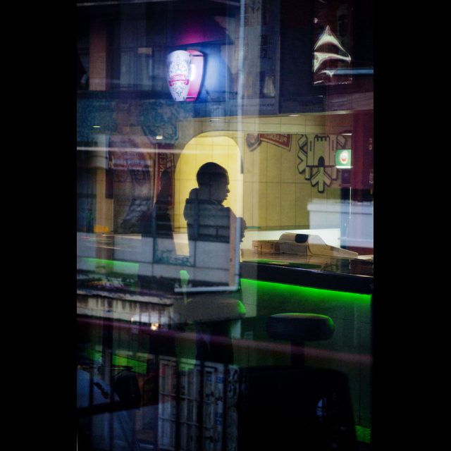Archival digital print on Hahnemuhle Photo Rag<br>
40.67 x 60.9 cm<br>
Edition: 5 + 2 AP Series: A City Refracted