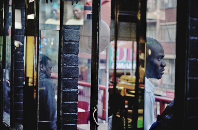 Archival digital print on Hahnemuhle Photo Rag<br>
40.67 x 60.9 cm<br>
Edition: 5 + 2 AP Series: A City Refracted