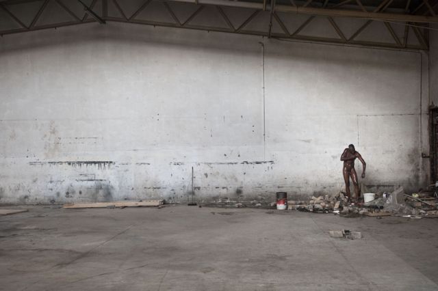 Archival digital print on Hahnemuhle Photo Rag<br>
40.67 x 60.9 cm<br>
Edition: 5 + 2 AP Series: A City Refracted