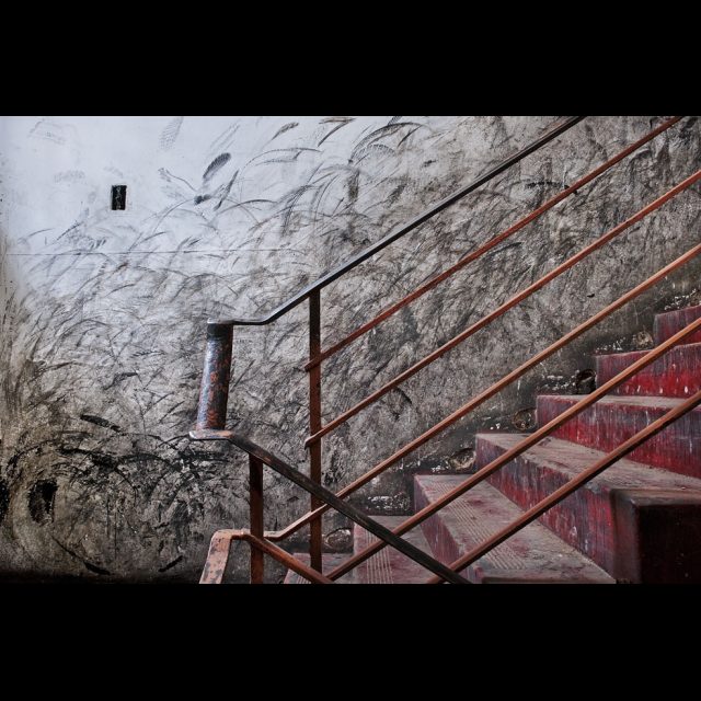 Archival digital print on Hahnemuhle Photo Rag<br>
40.67 x 60.9 cm<br>
Edition: 5 + 2 AP Series: A City Refracted