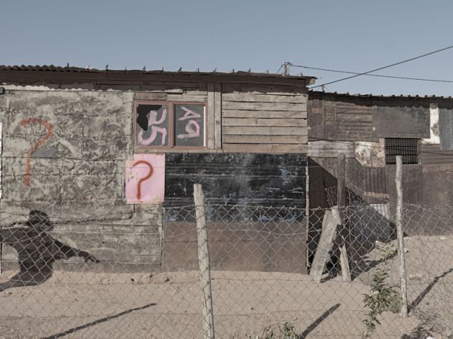 Archival digital print on Hahnemuhle Photo Rag 308 gsm<br>
91.4 x 100.21 cm / 36” x 47 1/2” <br>
Edition: 5 + 2 AP<br>
47.5 x 60.9 cm / 18” x 24”<br>
Edition: 3 + 2 AP