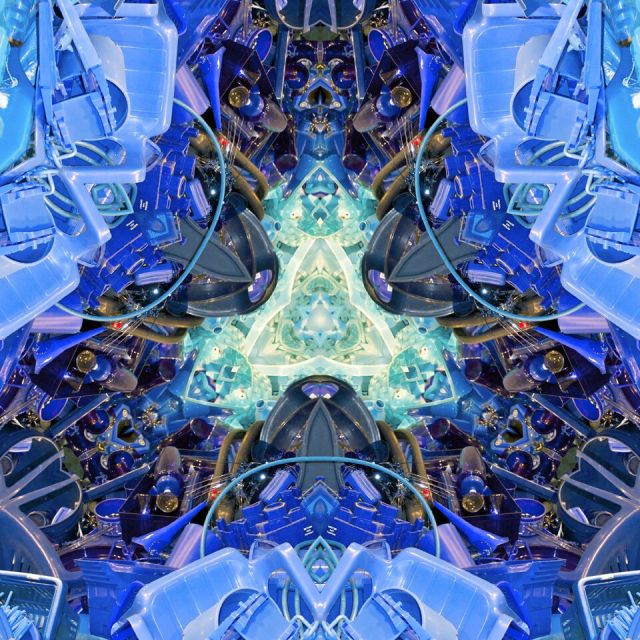 Digital Giclée print<br>
36” x 36”<br>
Edition: 3 + 1 AP