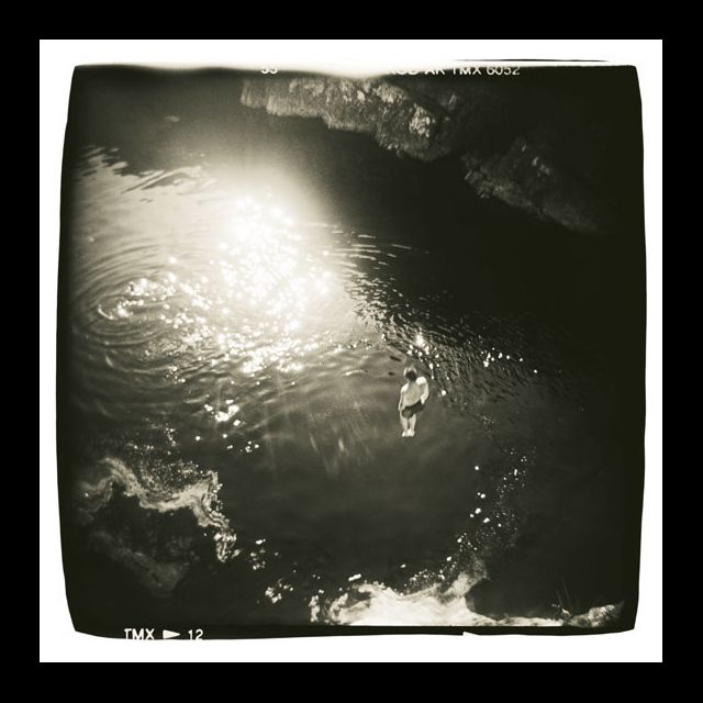 <i>Waterline #30</i>, 2002<br>
Digital light jet print<br>
Paper size: 47.2" x 47.2"; Image size: 43.3" x 41"<br>
Ed#:15<br>
Also: Paper size: 17 x 17" Image size 12 3/4" x 13 1/2"<br>
Ed#:25