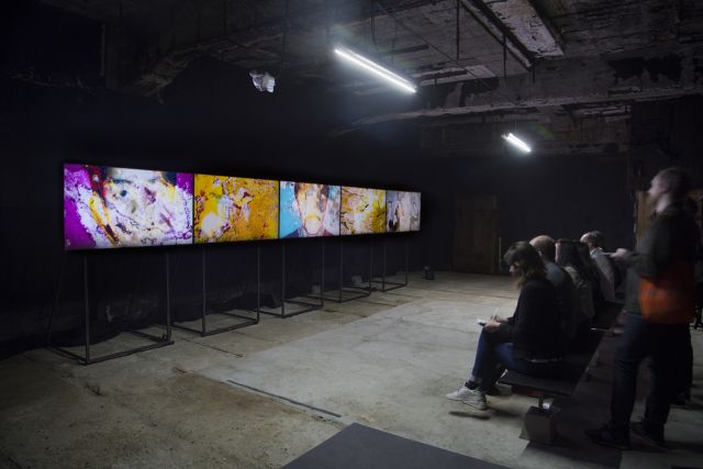 Series: Drowning World<br>
5-screen sound and video installation<br>
Edition: 5 + 2 AP