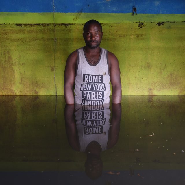 Chromogenic print on Fuji Crystal Archive<br>
27 1/2” x 27 1/2 / 70 x 70 cm; Edition: 5 + 2 AP
<br>
48” x 48” / 122 x 122 cm; Edition: 3 + 2 AP