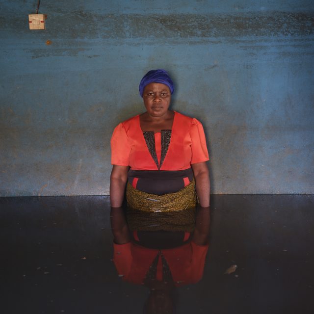 Chromogenic print on Fuji Crystal Archive<br>
27 1/2” x 27 1/2 / 70 x 70 cm; Edition: 5 + 2 AP
<br>
48” x 48” / 122 x 122 cm; Edition: 3 + 2 AP