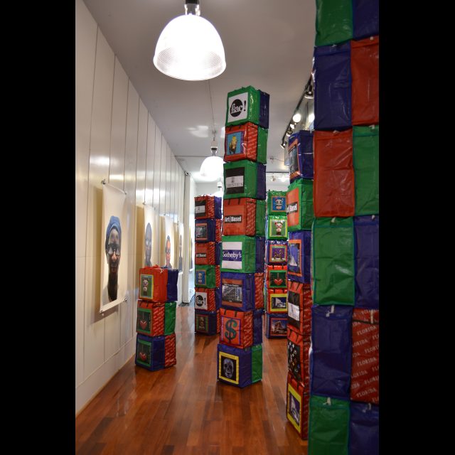 <br>
Archival digital photographs on canvas <br> 80 x 120 cm / 31 1/2" x 47 1/4" <br> mixed media columns, dimensions variable