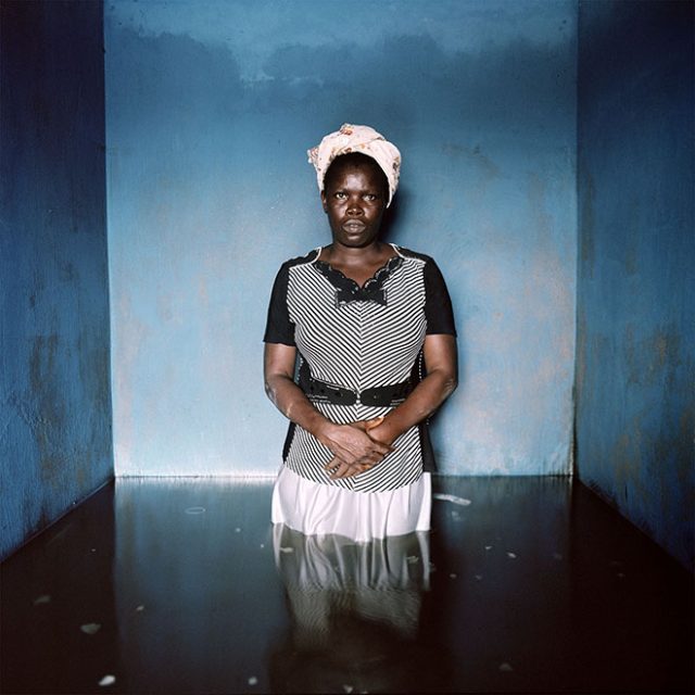 Chromogenic print on Fuji Crystal Archive<br>
27 1/2” x 27 1/2 / 48” x 48”; Edition: 5 + 2 AP
<br>
70 x 70 cm / 122 x 122 cm; Edition: 3 + 2 AP