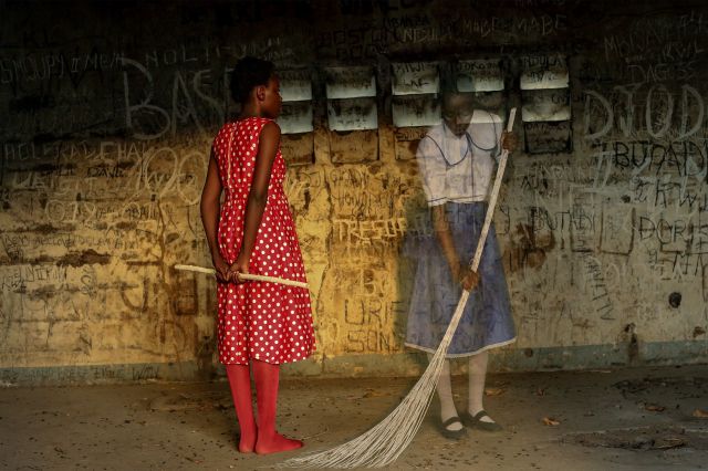 Inkjet print on Hahnemühle Photo Rag Ultra Smooth paper<br>
19 5/8” x 29 1/2“ / 50 x 75 cm<br>
Edition: 5 + 2 AP