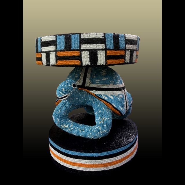 Wood, glass beads, mirrors<br>
17 7/10" x 14 1/2" x 14 1/2" / 45 x 37 x 37 cm