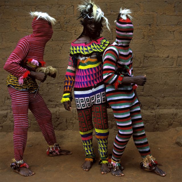 Series: Cross River, Nigeria.
Chromogenic print on Fujiflex Crystal Archive paper. 30” x 30” Ed: 5 + 2 AP. 50” x 50” Ed: 3 + 1 AP