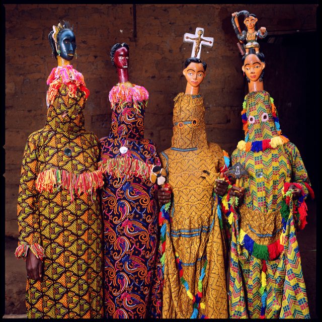 Series: Cross River, Nigeria.
Chromogenic print on Fujiflex Crystal Archive paper. 30” x 30” Ed: 5 + 2 AP. 50” x 50” Ed: 3 + 1 AP
