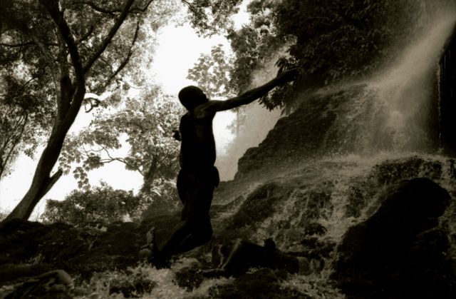 Series: <i>Sodo, Haiti</i><br>
toned silver print<br>
29.3x19.2inches (image). 30 x 24 /24 x 30 (paper)
<br>
Edition: 5+2 AP<br>
12” x 18 ½” (image). 16" x 20" (paper)<br>
Edition: 12 <br>