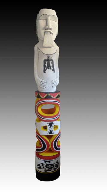 Wood, beads, glue, cotton thread, silicone mastic<br>
200 x 30 x 30 cm