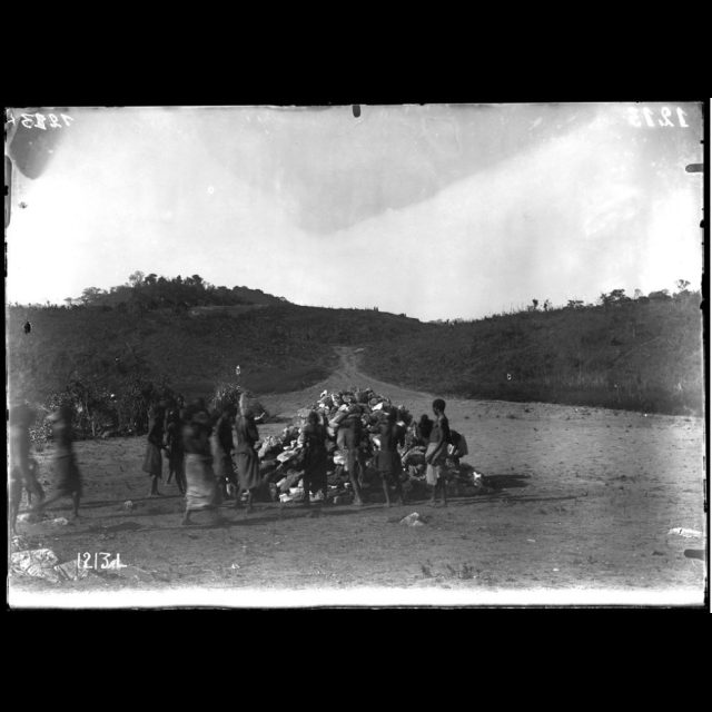Kyamkela, 1899. Construction of the geodesic terminal caves of Djamekeli (sic). François Michel.<br>
80 cm x 110 cm<br>
Archival digital photograph on Hahnemühle Paper<br>
Edition: 5 + 1 AP