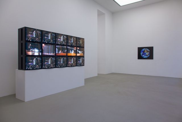 15 monitor sound and video installation<br>
27:00<br>
Aspect Ratio: 3:4<br>
15 (3 x 4) monitors (each monitor minimum 22" and upwards). Site specific.<br>
Edition: 5 + 2 AP<br>
Installation: DAAD, Berlin