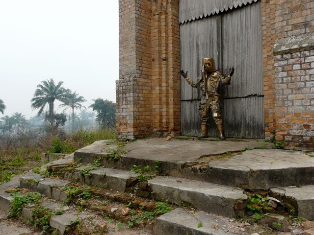 Series: Lusanga “ex:Leverville<br>
Fine art Baryta paper<br>
52.5 cm x 70 cm / x 20 ¾" x 27 ½"<br>
Edition: 5 + 2 AP<br>