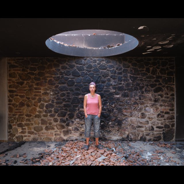 Series: Burning World<br> chromogenic print on Fuji Crystal Archive paper<br>
Available in 3 sizes:<br>
30 x 24 cm / E. 4 + 1 AP
60 x 80 cm / E. 3 + 1 AP
100 x 80 cm / E. 2 + 1 AP
Edition of 9 plus 4 artist's proofs