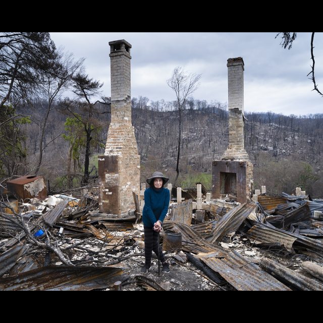 Series: Burning World<br> chromogenic print on Fuji Crystal Archive paper<br>
Available in 3 sizes:<br>
30 x 24 cm / E. 4 + 1 AP
60 x 80 cm / E. 3 + 1 AP
100 x 80 cm / E. 2 + 1 AP
Edition of 9 plus 4 artist's proofs