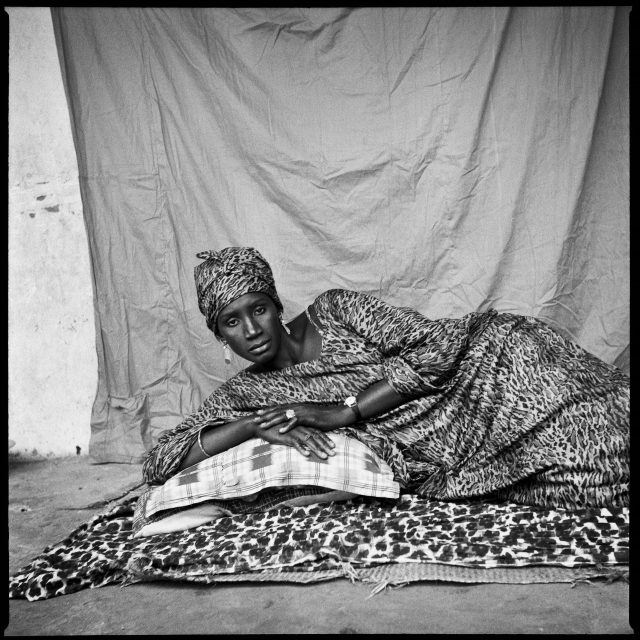 Gelatin Silver Print <br>
Image: 14" x 14" in. (35.5 x 35.5 cm)<br>
Paper: 17" x 17"(43.2 x 43.2 cm)<br>
Edition of 7 + 3 AP