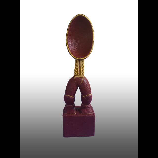 <i>Les Exotiques autochtones<i/>, 2020<br>
multimedia Installation<br>
Five beaded wooden sculptures, each with a mirrored wooden plinth and a wooden crate affixed with vinyl pictorial labels(br>
Approx. 20m²