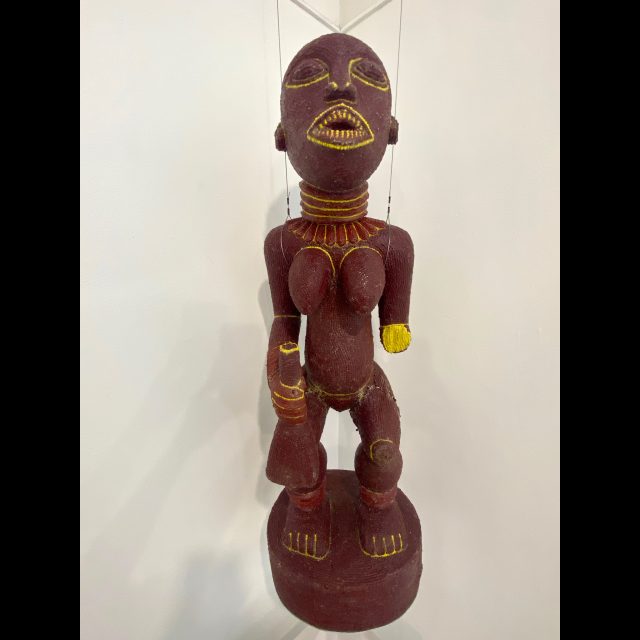<i>Les Exotiques autochtones<i/>, 2020 (detail)<br>
multimedia Installation<br>
Five beaded wooden sculptures, each with a mirrored wooden plinth and a wooden crate affixed with vinyl pictorial labels(br>
Approx. 20m²